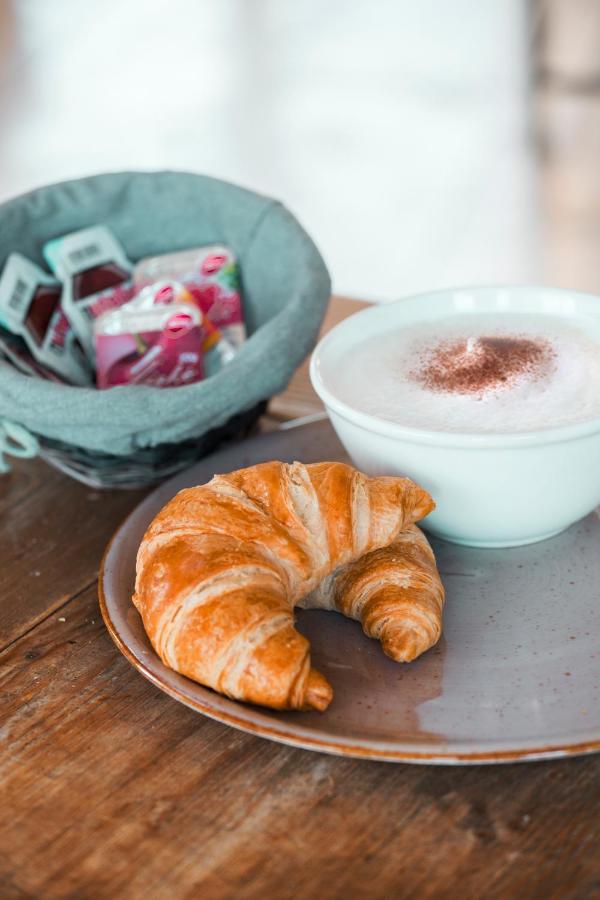 Bed & Breakfast Unter Den Linden Hungen Esterno foto